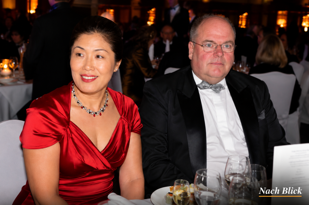 Kyung-Sook Kohl: Wer ist Walter Kohls Frau aus Südkorea? Kyung-Sook Kohl