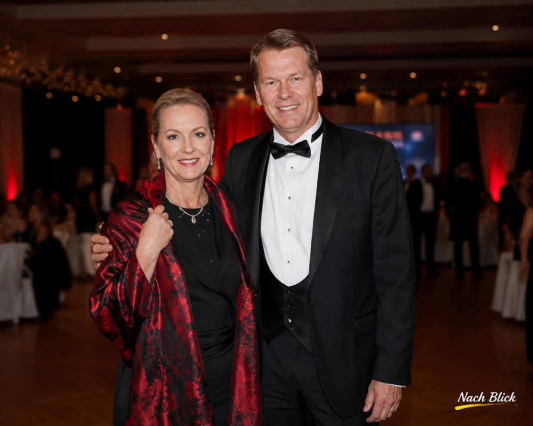 Wer ist Florian John Buchardt, der Sohn von Barbara Schone? Florian John Buchardt